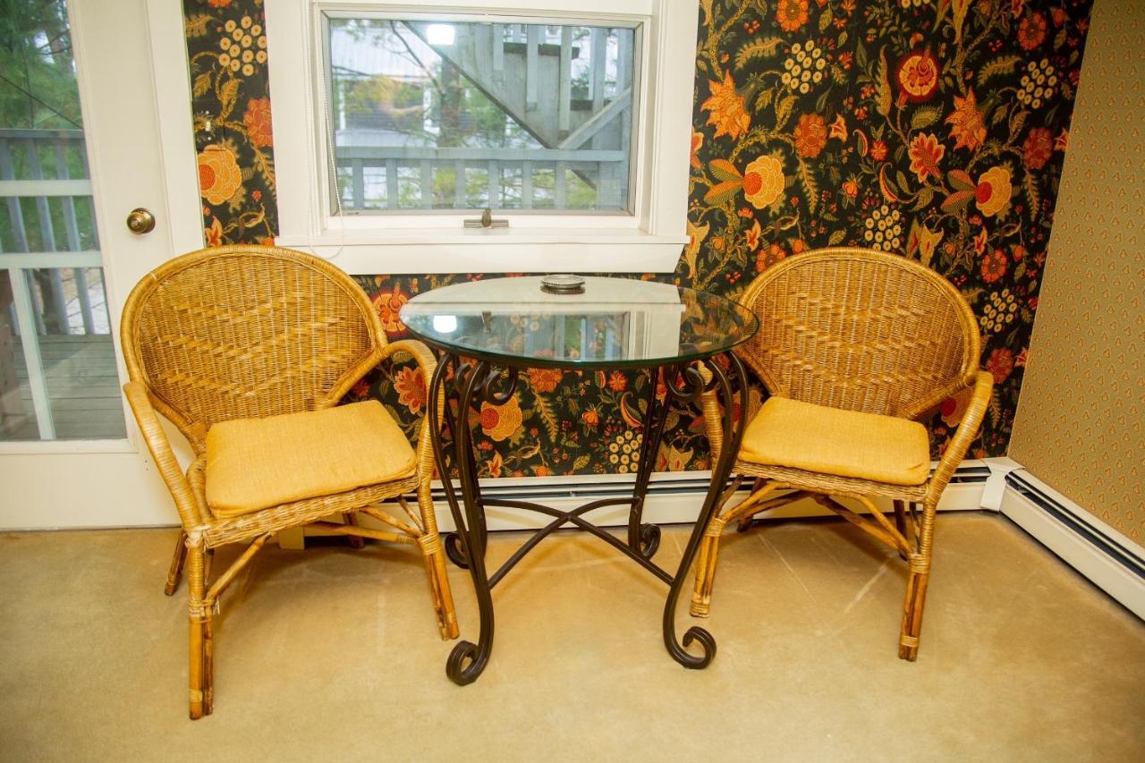 Sylvan Inn Bed & Breakfast Glen Arbor Extérieur photo