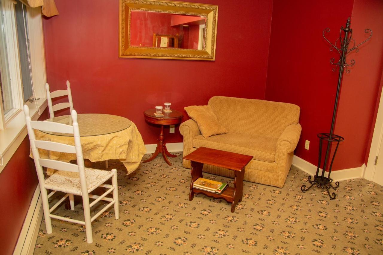 Sylvan Inn Bed & Breakfast Glen Arbor Extérieur photo