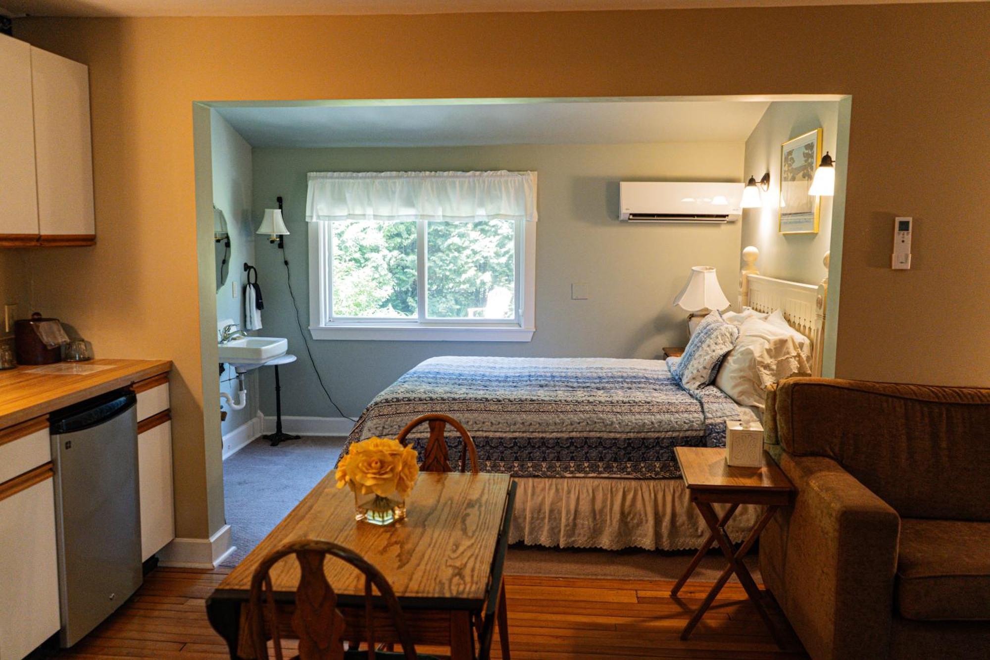 Sylvan Inn Bed & Breakfast Glen Arbor Extérieur photo