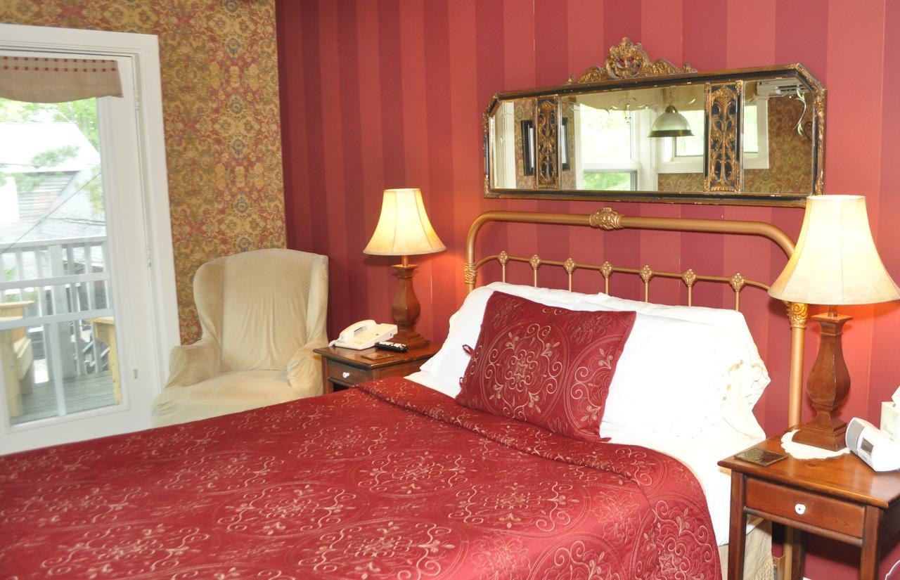 Sylvan Inn Bed & Breakfast Glen Arbor Extérieur photo